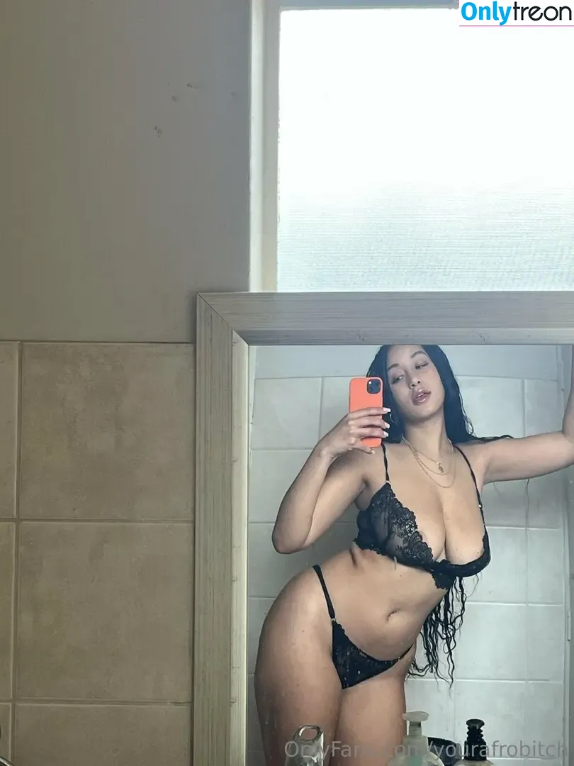YourAfroBitch nude photo #0655 (Meleessa / melissabarreram / thatafrobitch)
