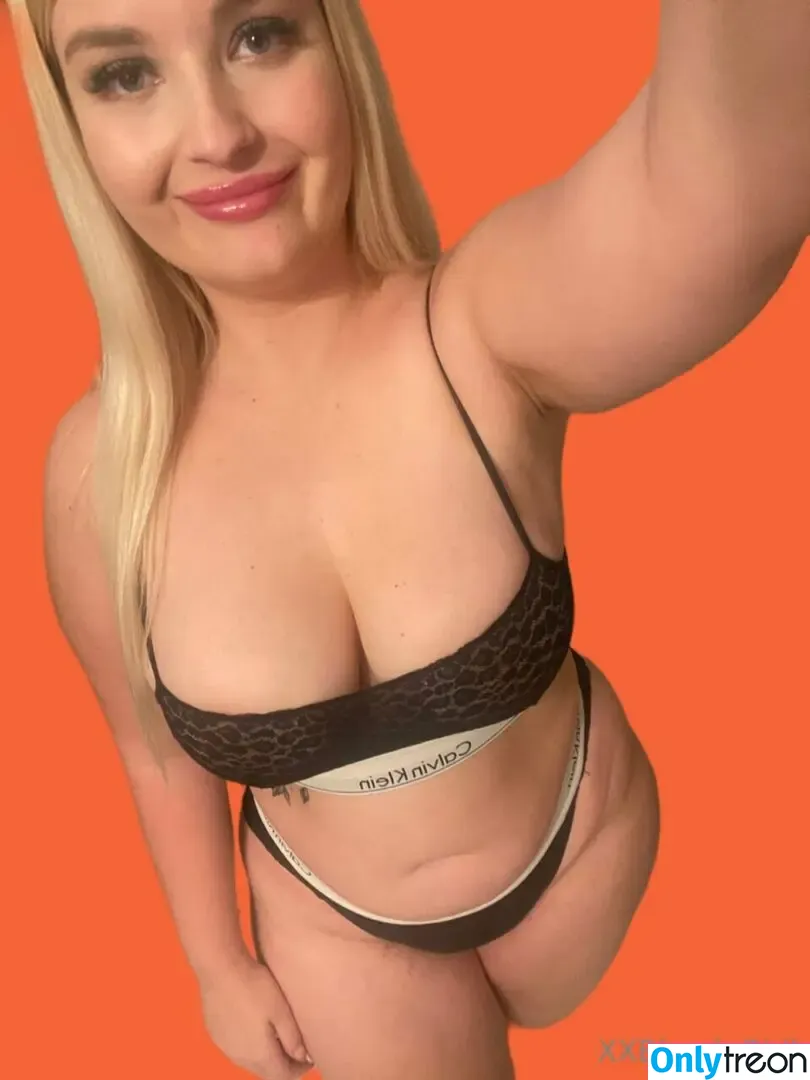 yourblondegirllxx nude photo #0026 (yourblondegirllxx)