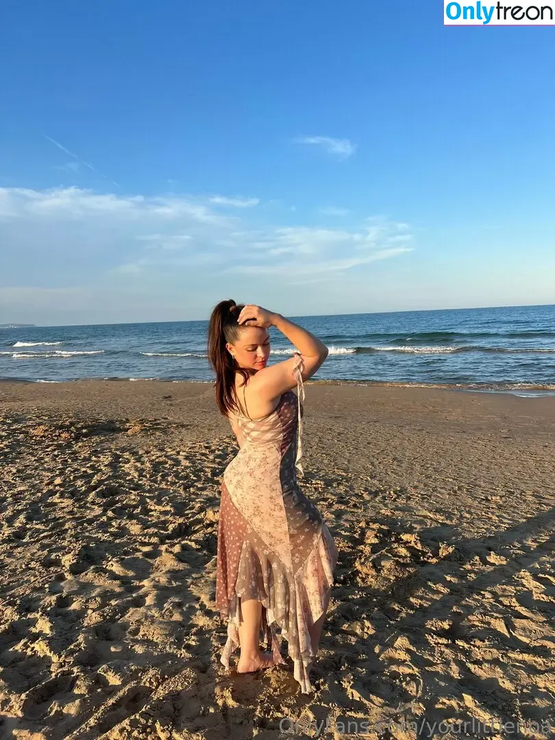 yourlittlenoa nude photo #0205 (thelittlelunaa)