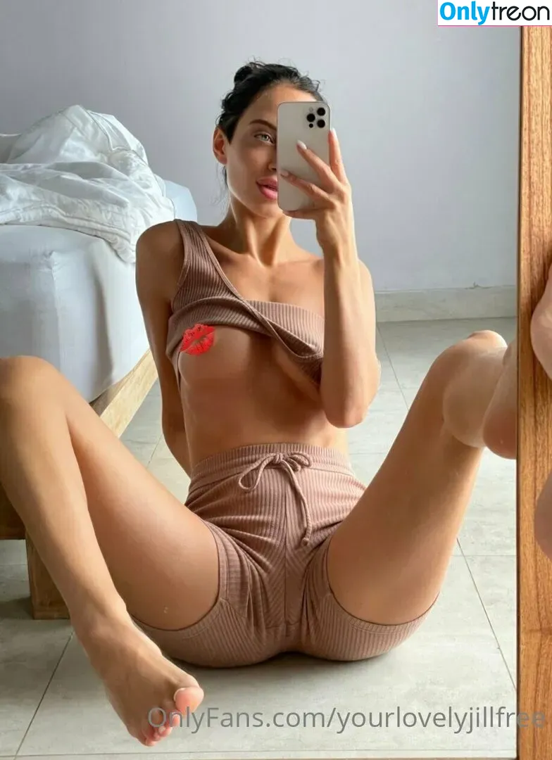 yourlovelyjillfree nude photo #0006 (stayclosetoyourself_)
