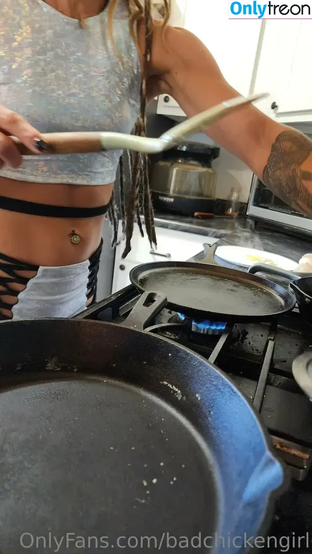 yourmomgoestocollege1980 nude photo #0047 (mycology_mama)