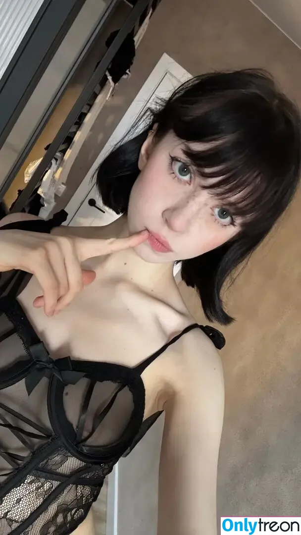 YourSmallDoll nude photo #0620 (urplpur / yourteeendoll)