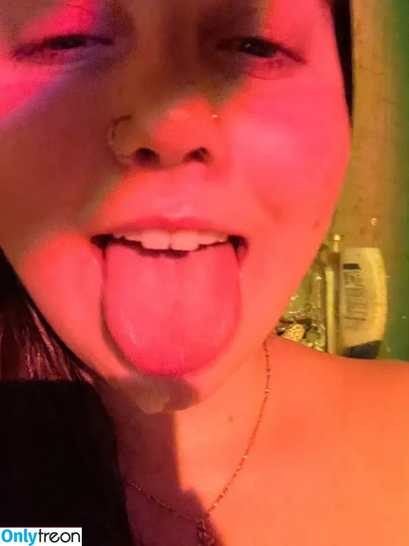 yrbigboobgf nude photo #0012 (itsjenwarnes)
