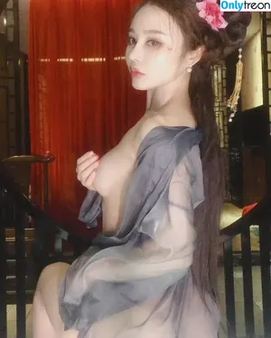 Yuan Herong / yuanherong.1229 nude photo #0792