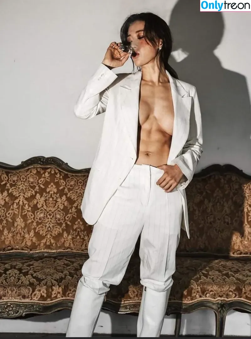 Yuan Herong nude photo #0001 (yuanherong.1229)