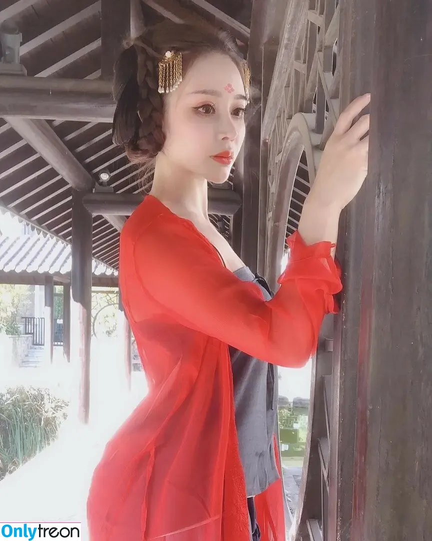 Yuan Herong nude photo #0821 (yuanherong.1229)
