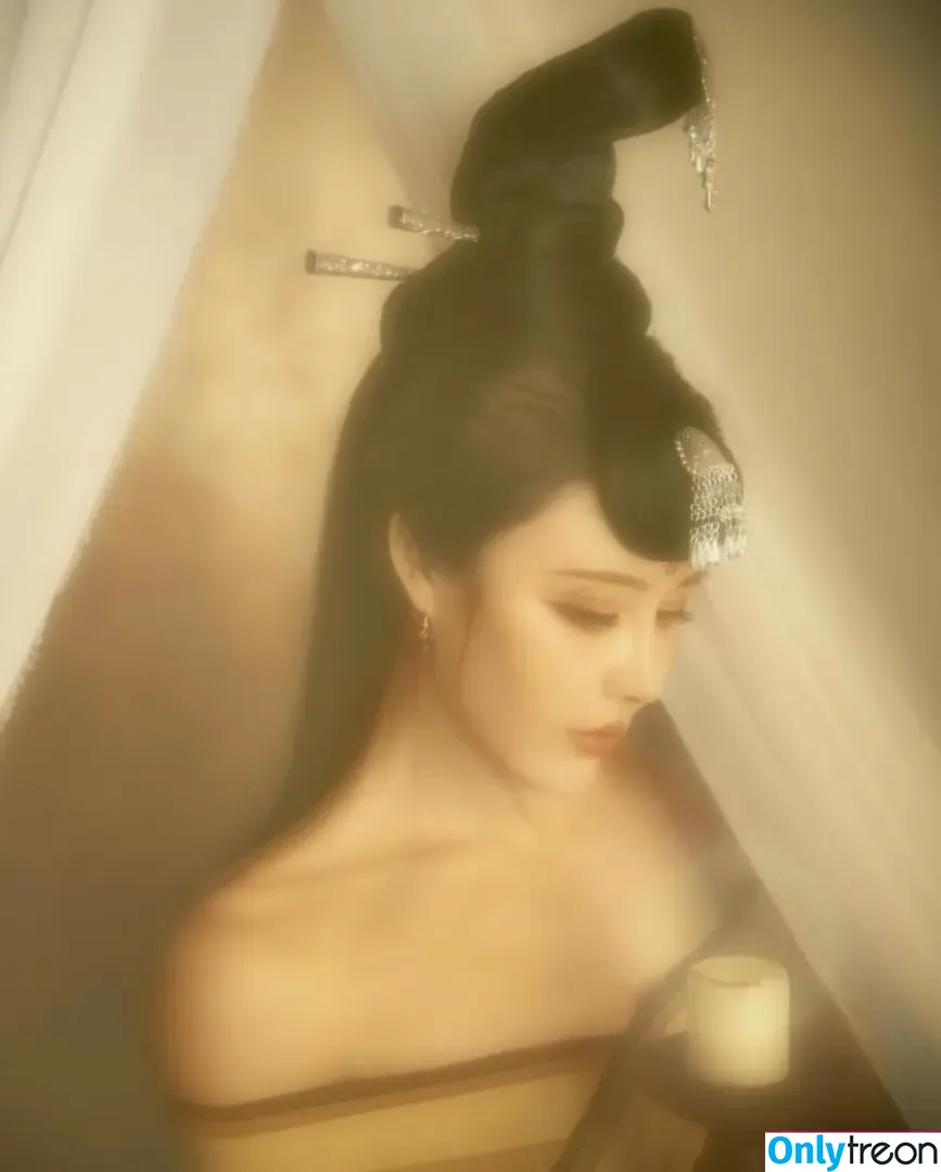 Yuan Herong nude photo #0829 (yuanherong.1229)