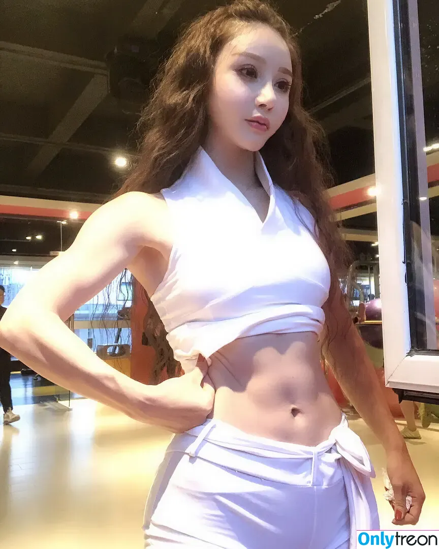 Yuan Herong nude photo #0864 (yuanherong.1229)