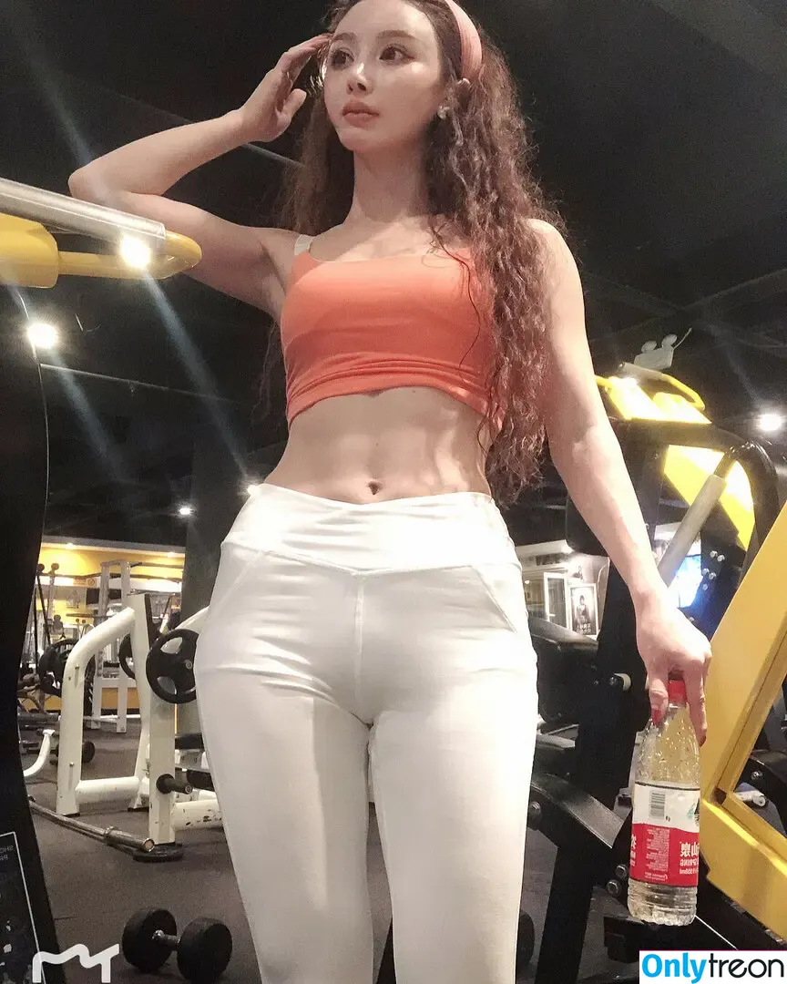 Yuan Herong nude photo #0923 (yuanherong.1229)