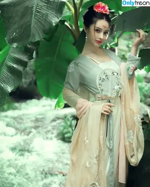Yuan Herong / yuanherong.1229 nude photo #1301