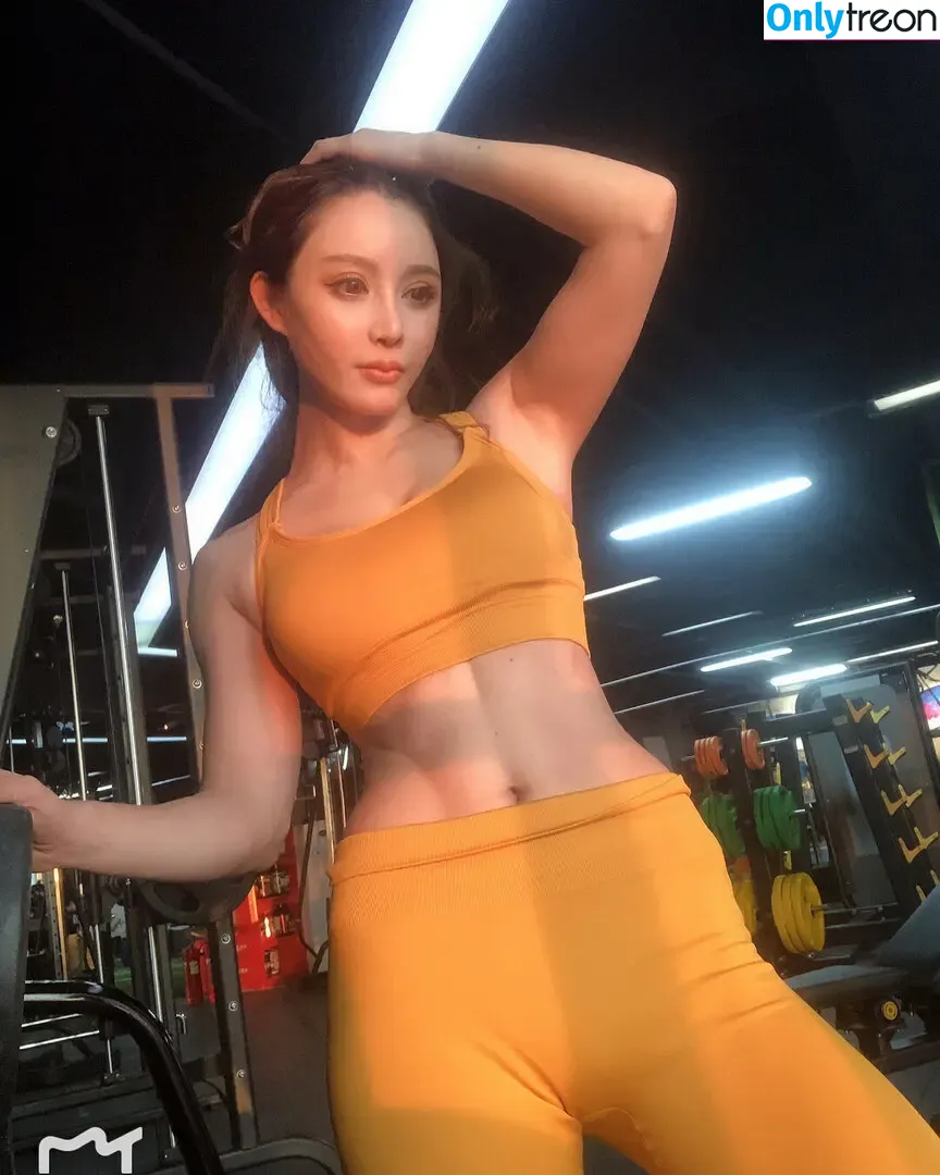 Yuan Herong nude photo #1010 (yuanherong.1229)