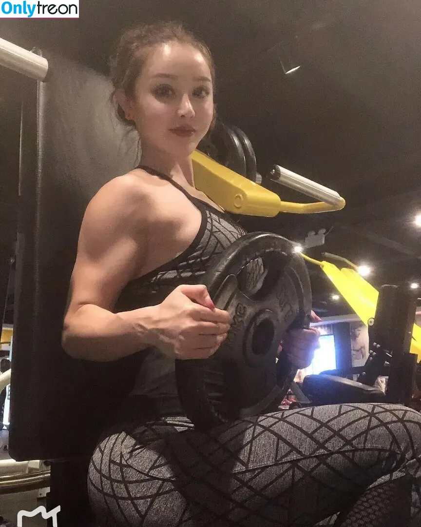 Yuan Herong nude photo #1118 (yuanherong.1229)