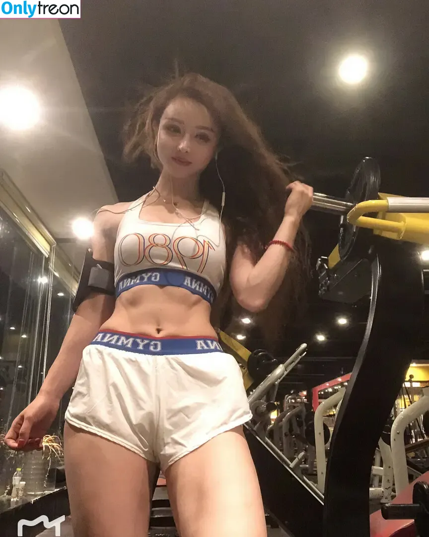 Yuan Herong nude photo #1191 (yuanherong.1229)