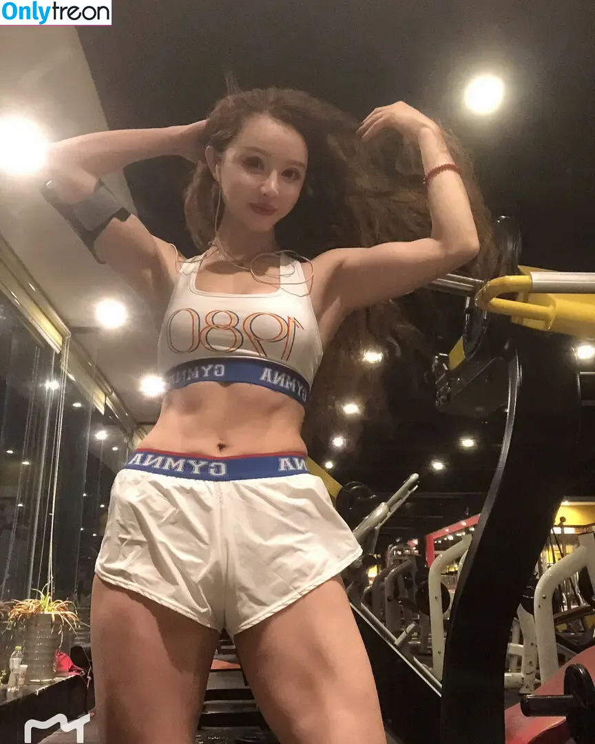 Yuan Herong nude photo #1193 (yuanherong.1229)
