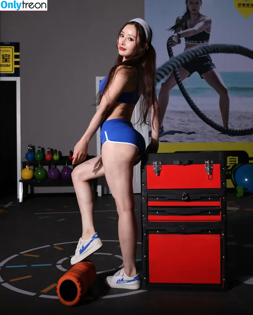 Yuan Herong nude photo #1552 (yuanherong.1229)