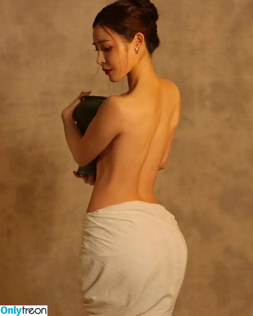 Yuan Herong nude photo #1743 (yuanherong.1229)