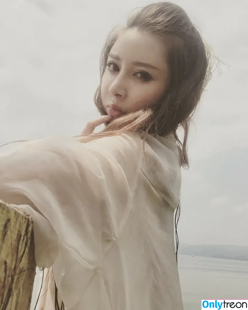 Yuan Herong nude photo #1796 (yuanherong.1229)