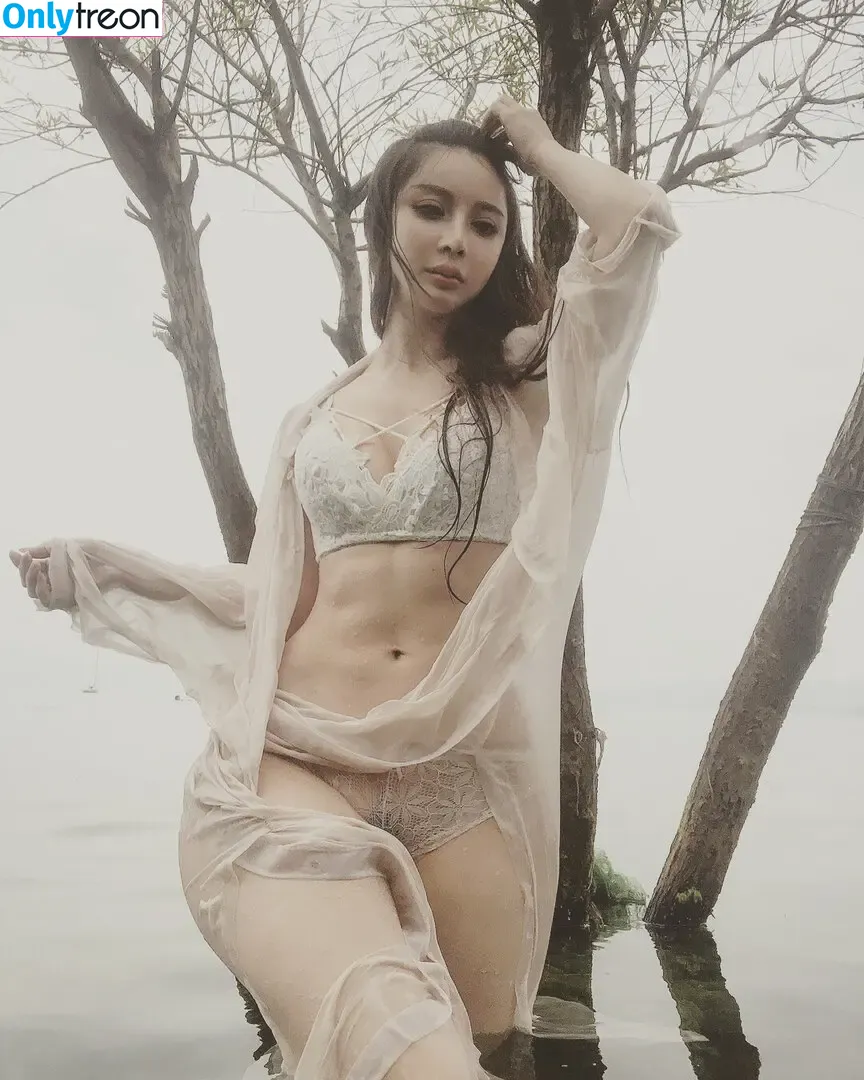 Yuan Herong nude photo #1797 (yuanherong.1229)