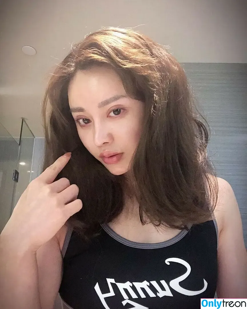 Yuan Herong nude photo #1955 (yuanherong.1229)
