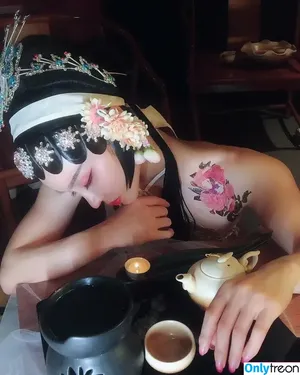 Yuan Herong / yuanherong.1229 nude photo #2377