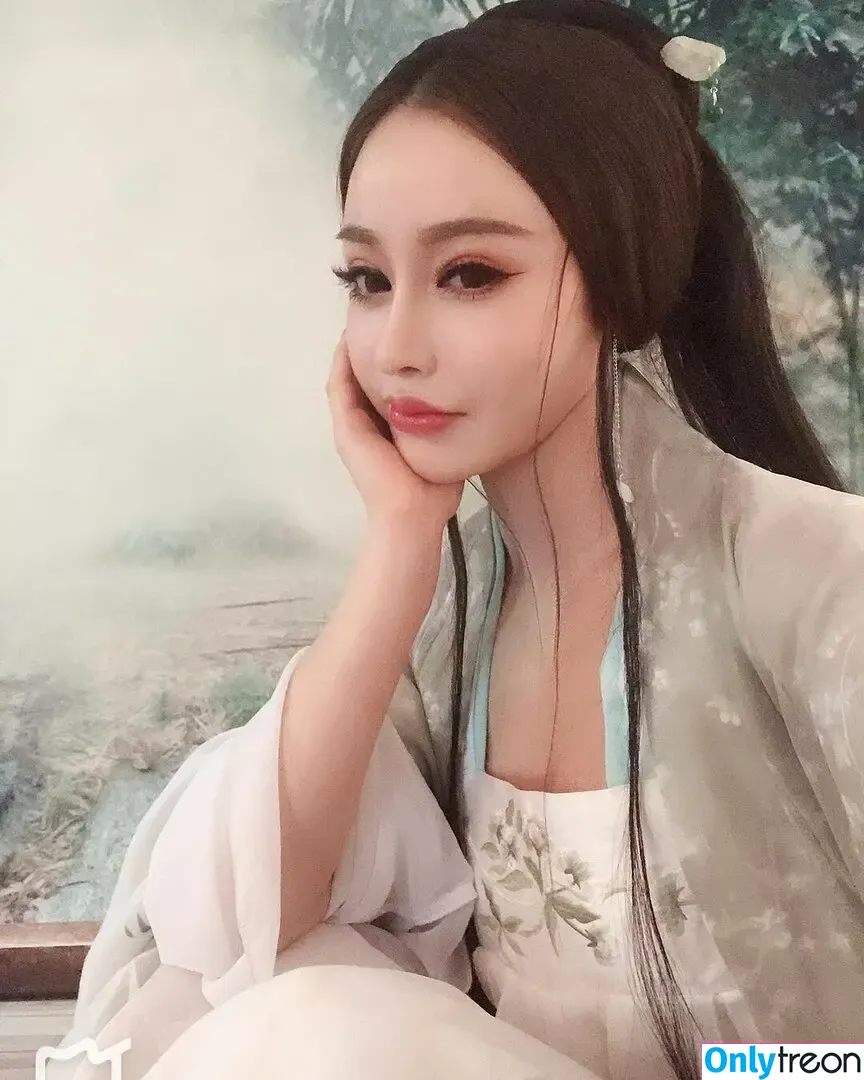 Yuan Herong nude photo #2364 (yuanherong.1229)