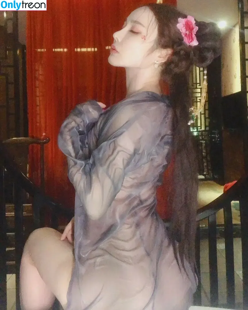 Yuan Herong nude photo #2389 (yuanherong.1229)