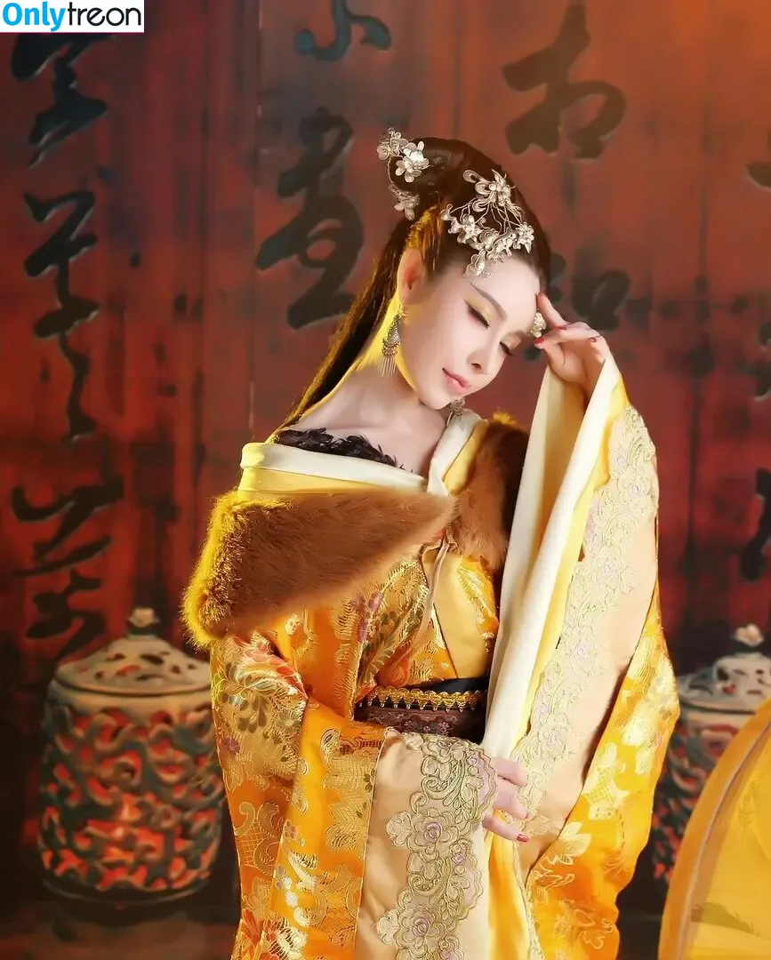 Yuan Herong nude photo #2533 (yuanherong.1229)