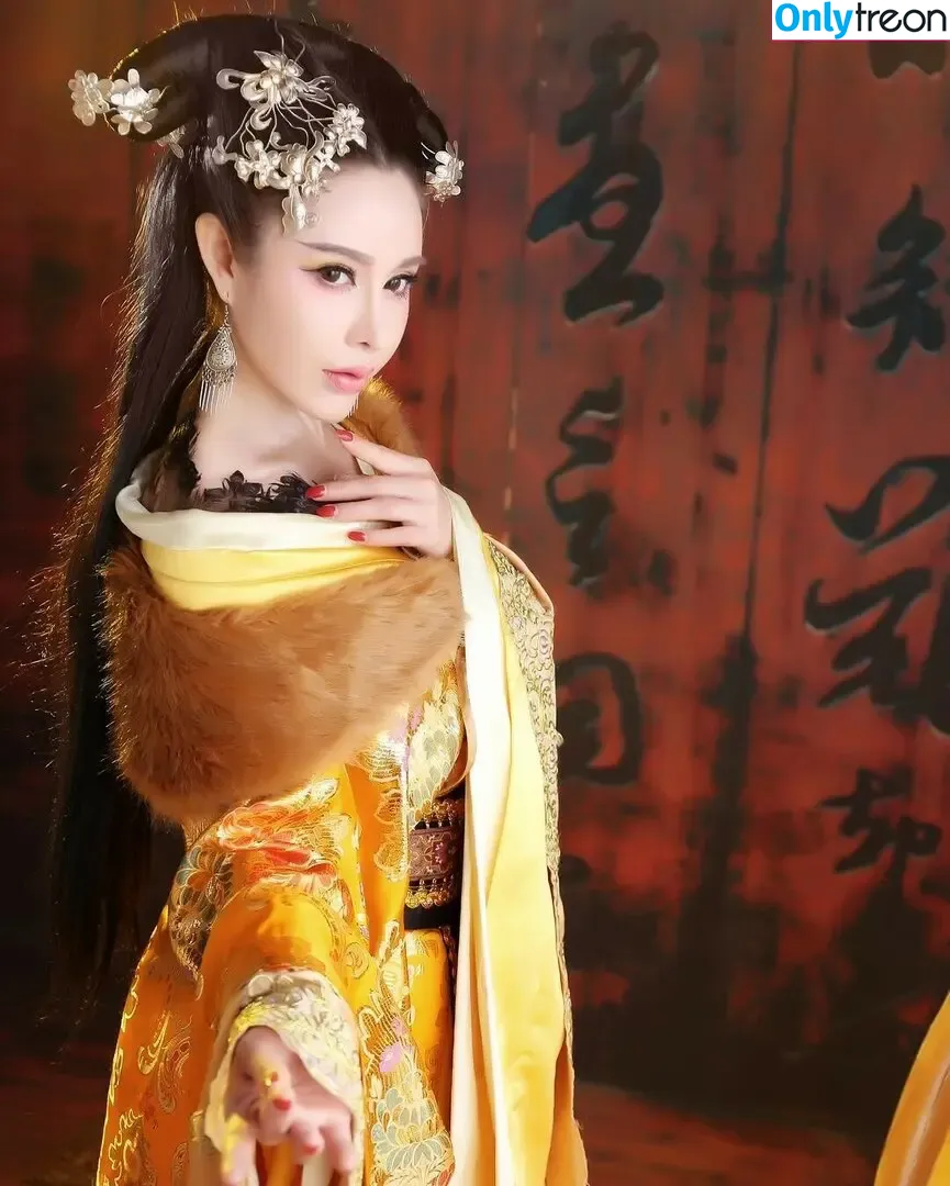 Yuan Herong nude photo #2534 (yuanherong.1229)
