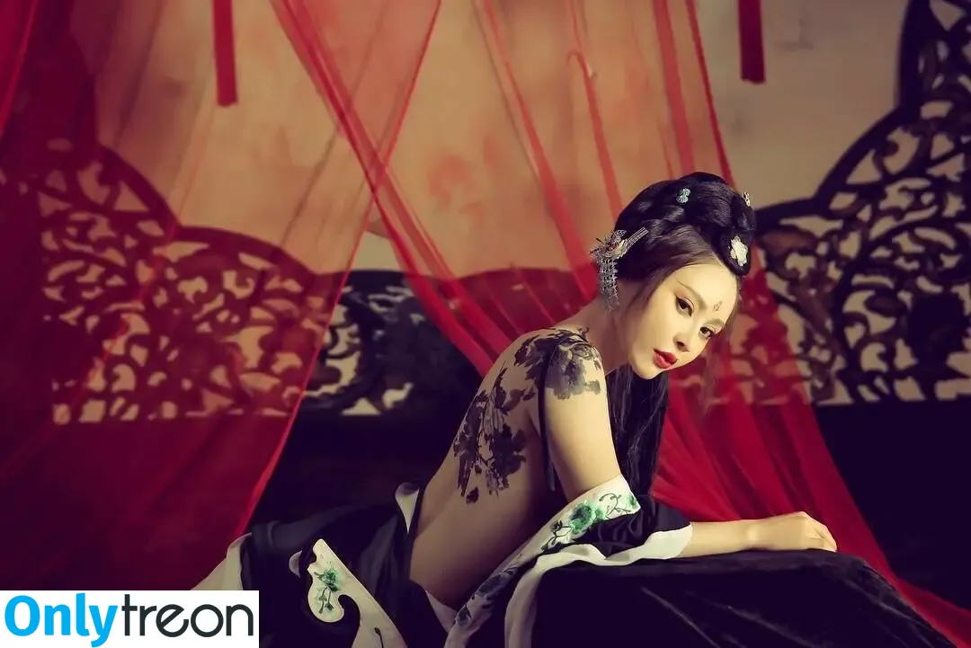 Yuan Herong nude photo #2544 (yuanherong.1229)
