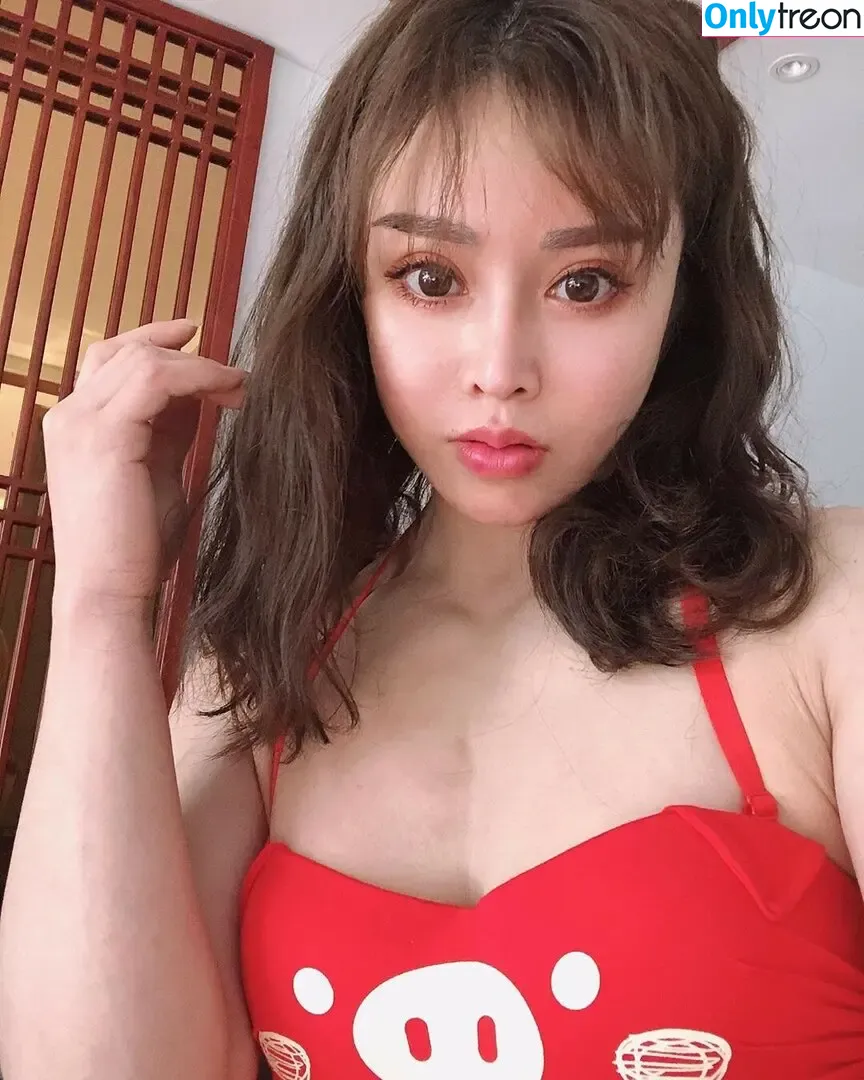Yuan Herong nude photo #2558 (yuanherong.1229)