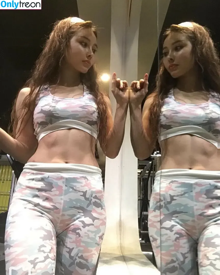 Yuan Herong nude photo #2587 (yuanherong.1229)