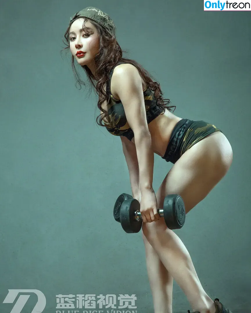 Yuan Herong nude photo #2677 (yuanherong.1229)