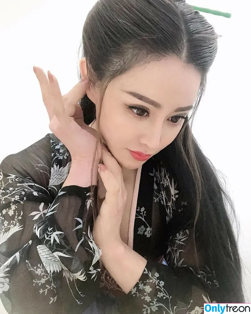 Yuan Herong nude photo #2717 (yuanherong.1229)