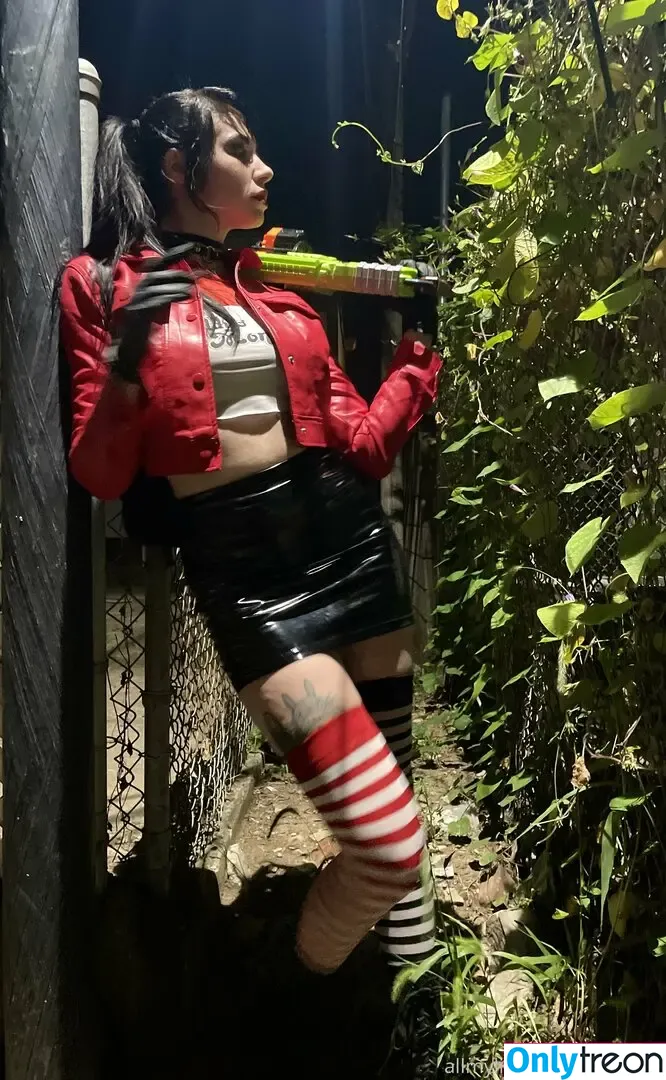 yubaba_yaga nude photo #0432 (yubaba_yaga)