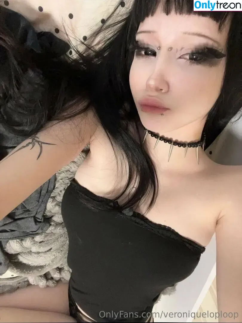 yui_xo nude photo #0011 (veroniqueloploop / yui_xo_xo)