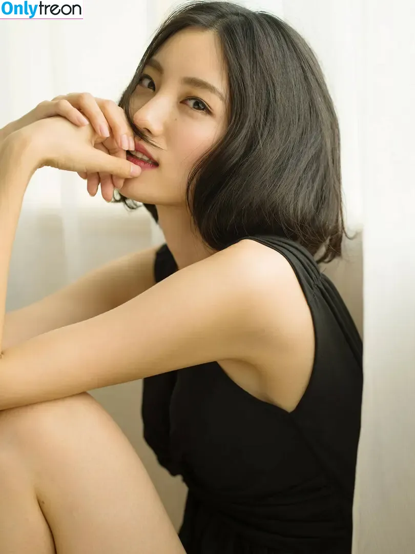 Yuka Kouri nude photo #0003 (sugar_milk_cocoa)
