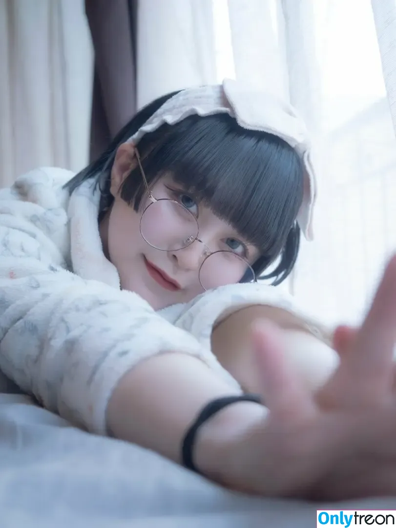 Yukamaru Maid nude photo #0161 (yukamaru_jp)