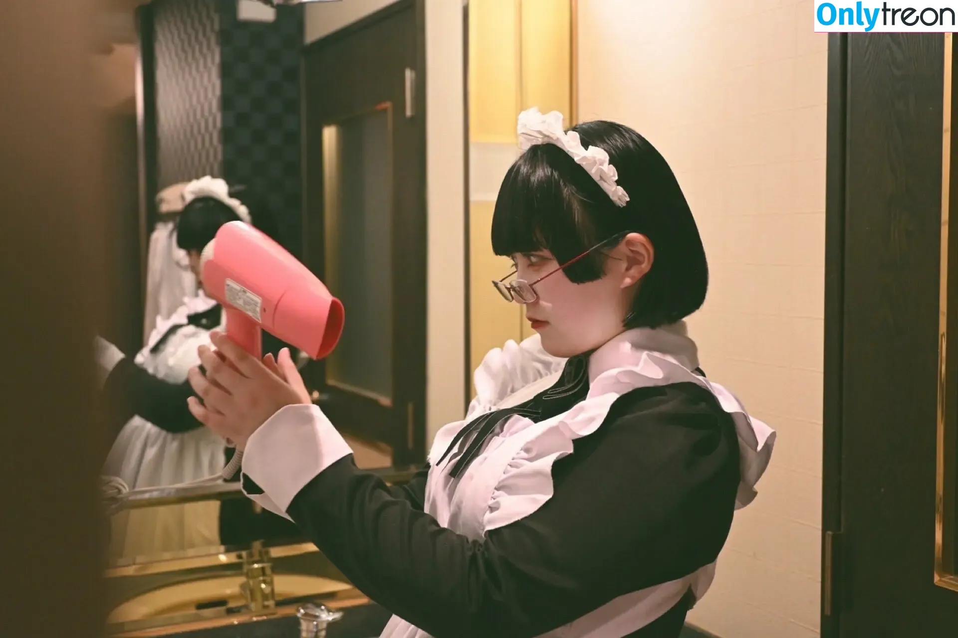 Yukamaru Maid nude photo #0167 (yukamaru_jp)