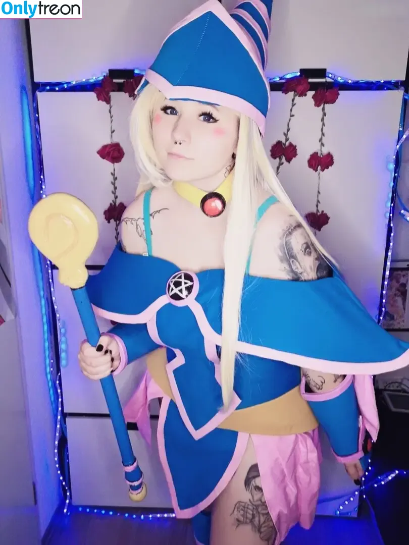 Yuki Cosplay nude photo #0103 (Yuki Cosplay)