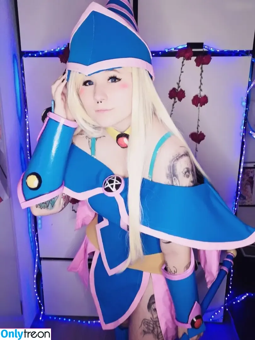 Yuki Cosplay nude photo #0117 (Yuki Cosplay)