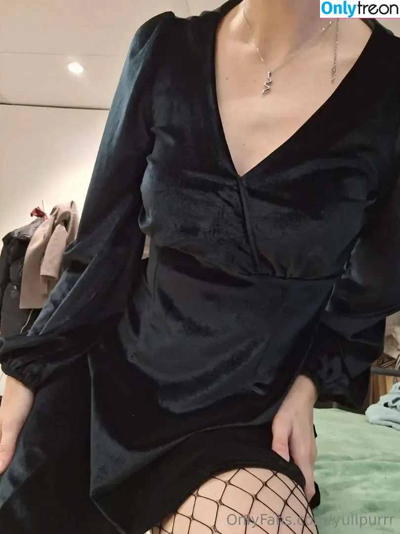 yulipurrr nude photo #0014 (yulipurr)