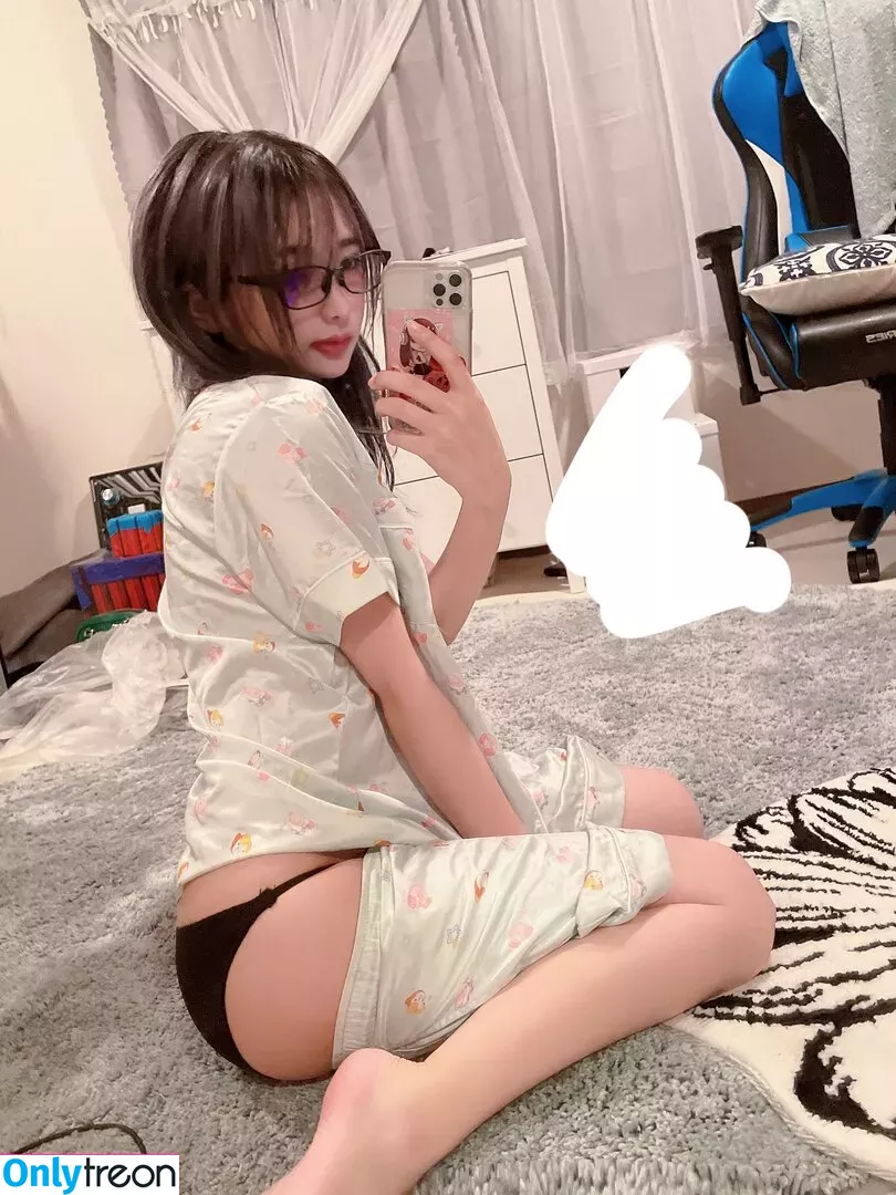Yuno Mizusawa nude photo #0263 (mizuyunosan_ / yunocy)