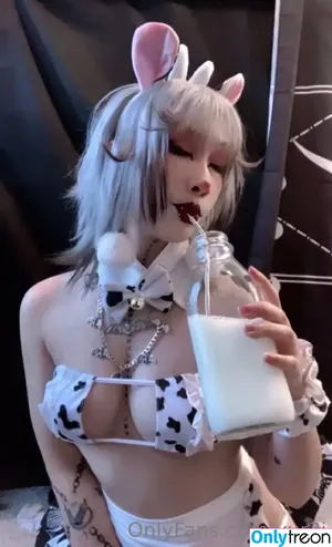  nude photo #0004