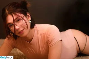 Yuri Stars / yuristar nude photo #0001