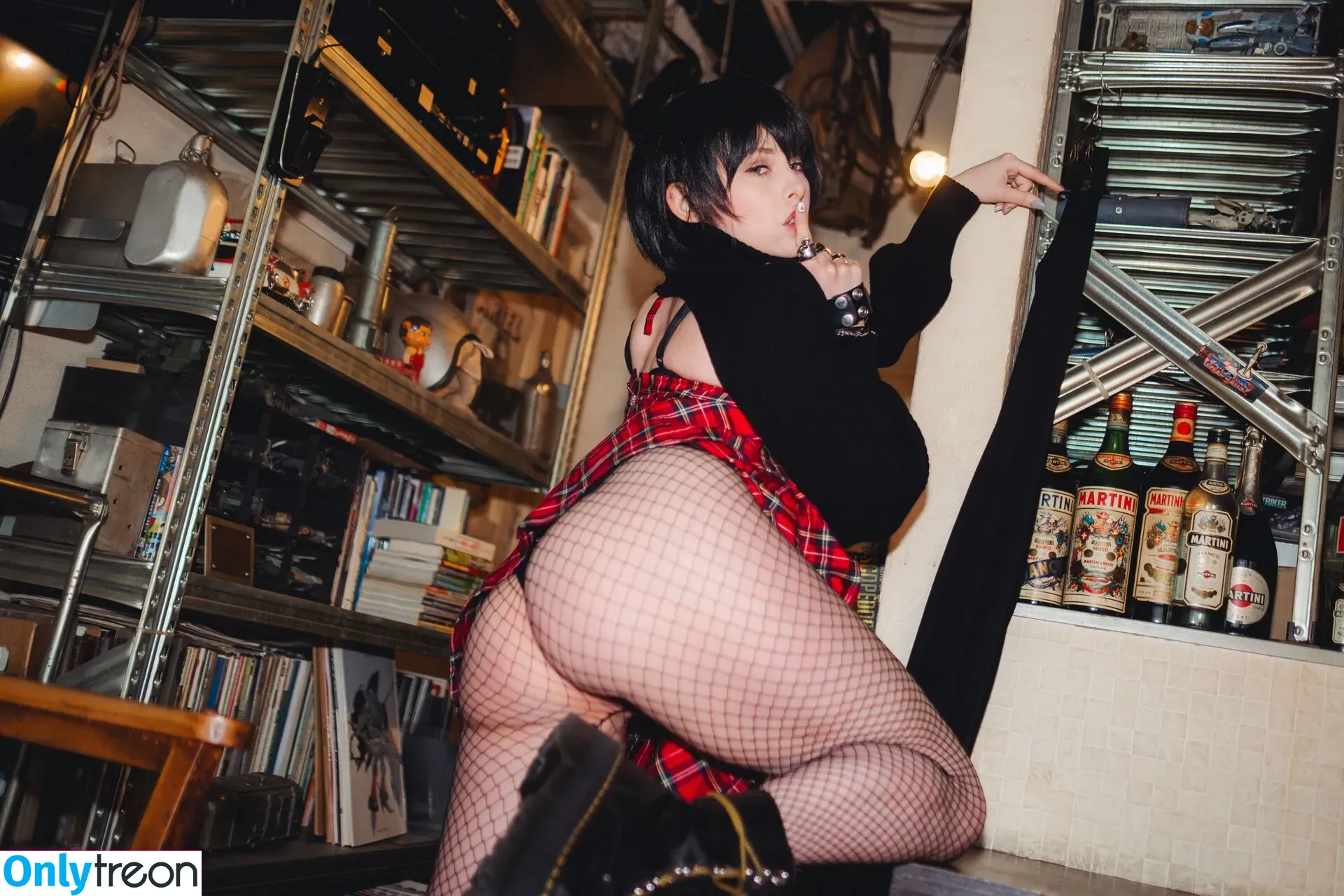 Yuriko Tiger nude photo #0103 (yurikotiger)