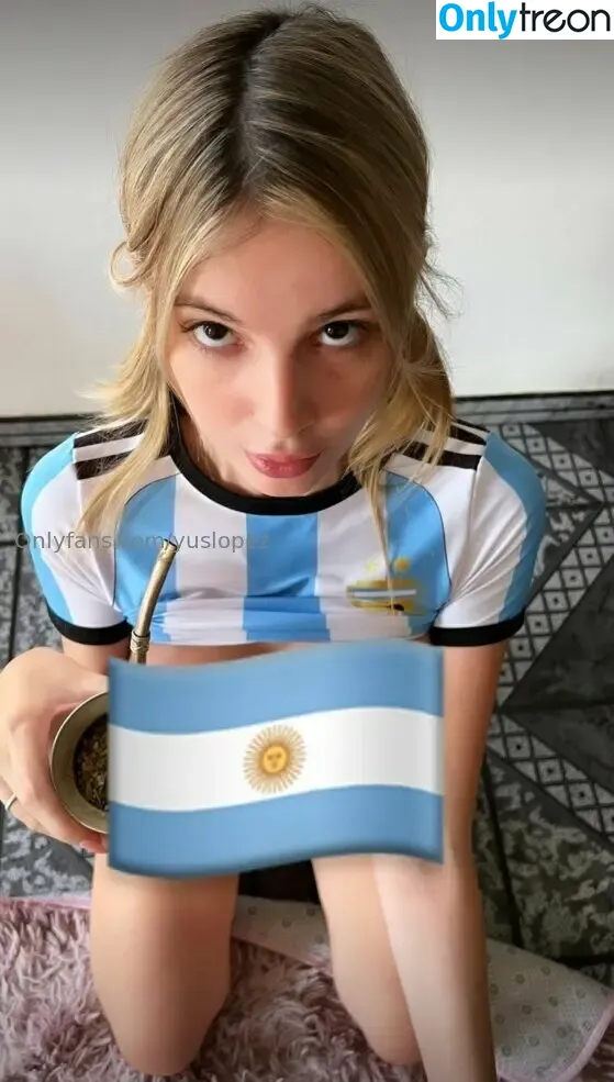 yustincita nude photo #0024 (yustincita)