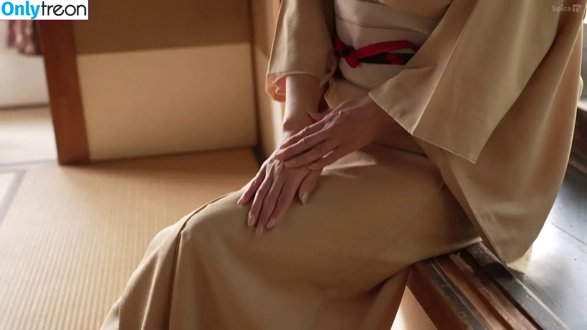 Yuuka Sawachi nude photo #3825 (yuukasawachi / 沢地優佳)