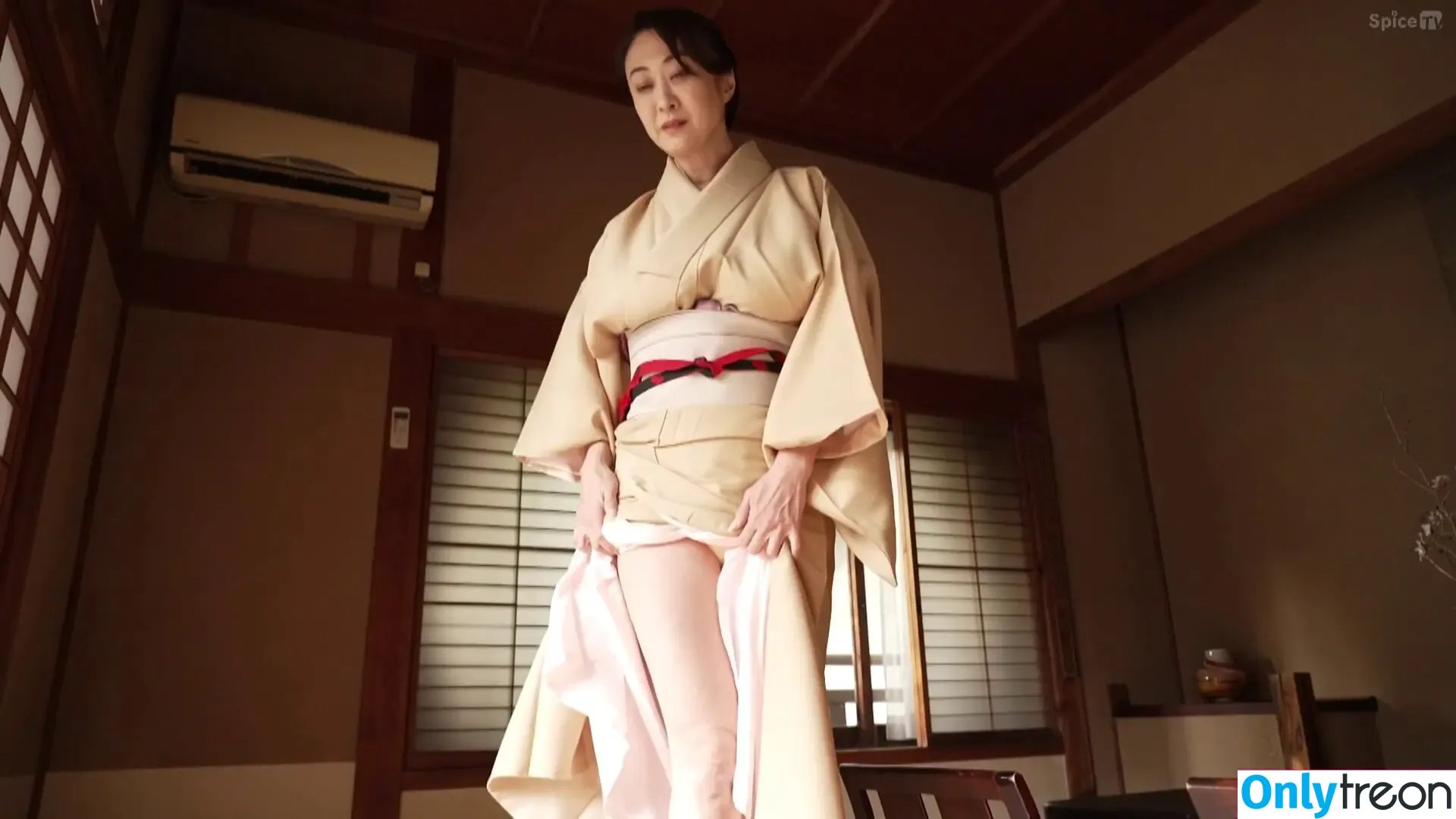 Yuuka Sawachi nude photo #3837 (yuukasawachi / 沢地優佳)