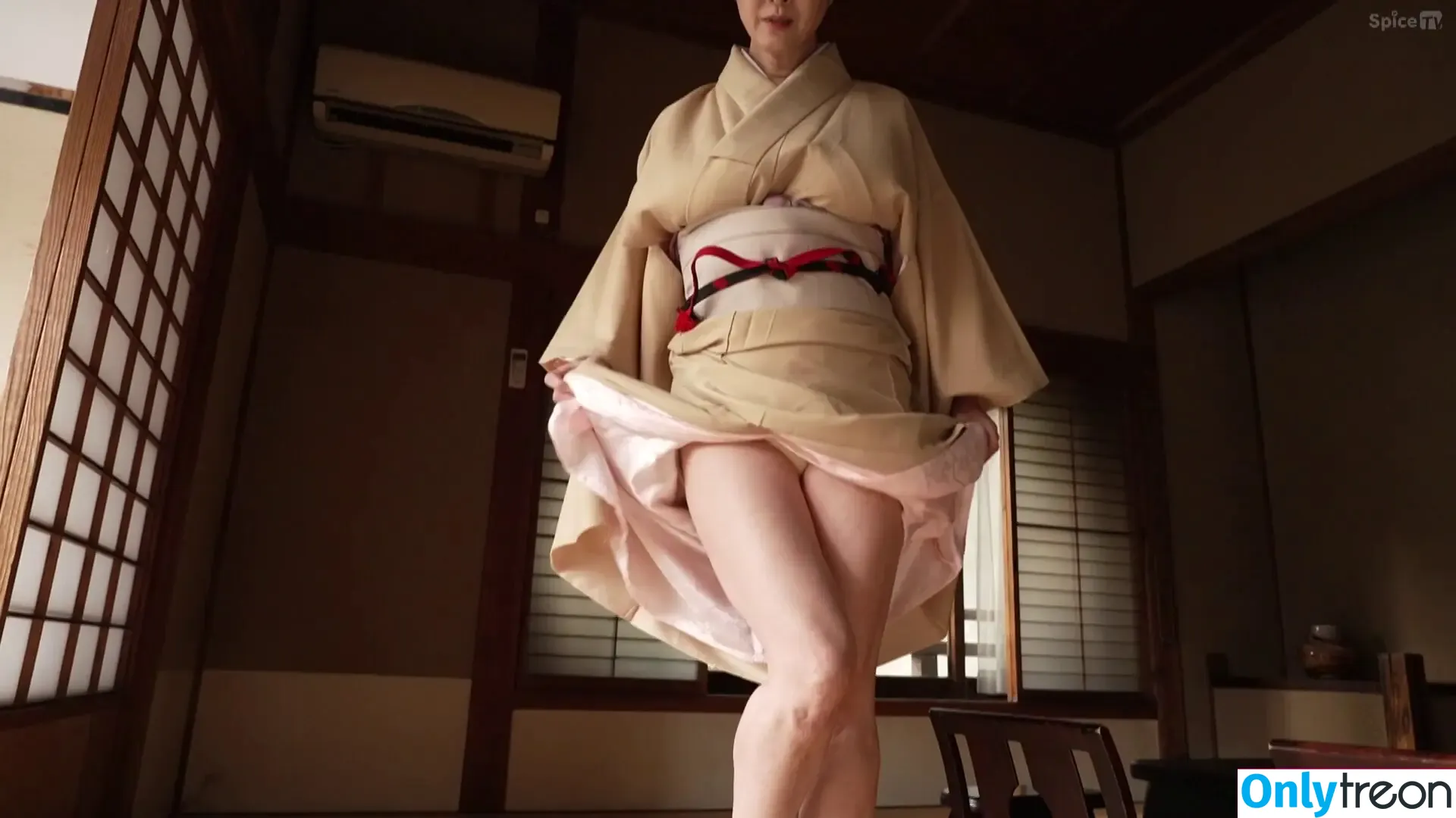 Yuuka Sawachi nude photo #3841 (yuukasawachi / 沢地優佳)