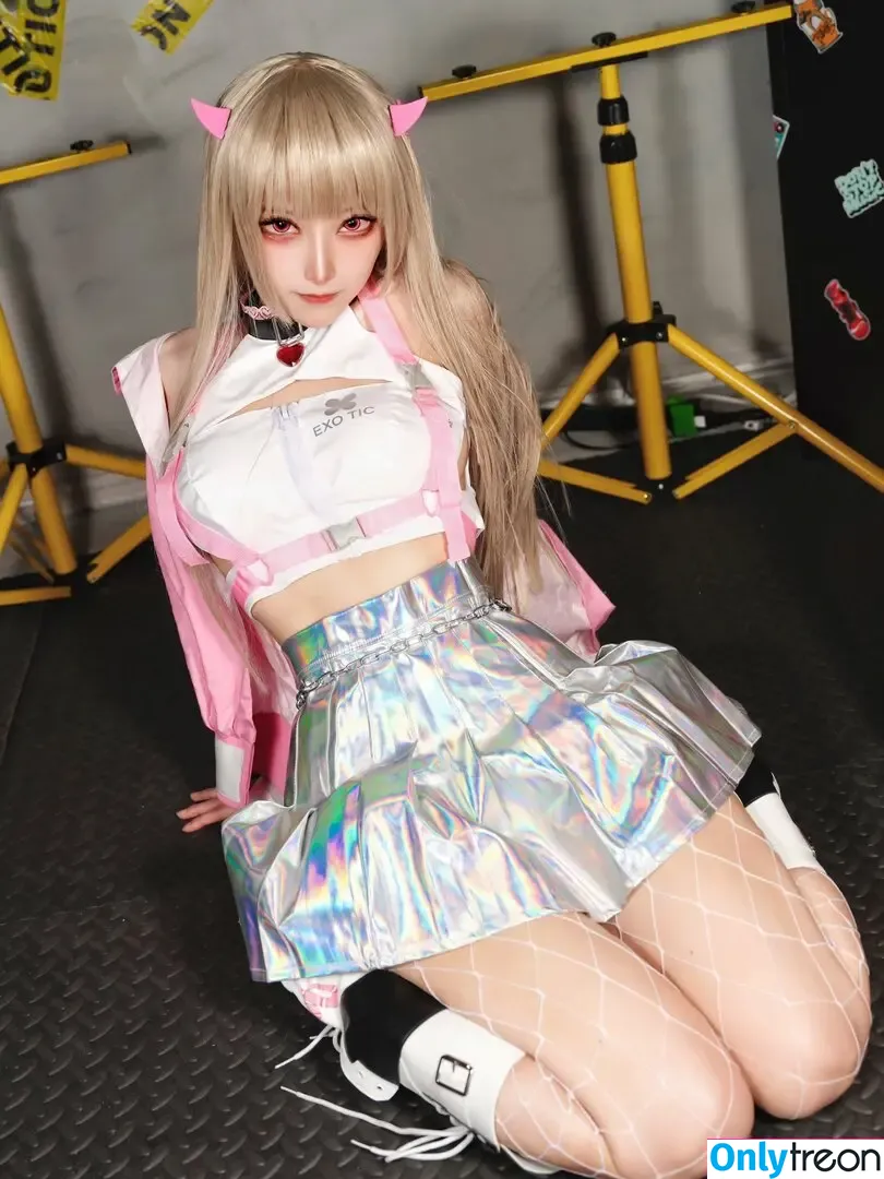 yuyunte nude photo #0201 (yuyunateu_)